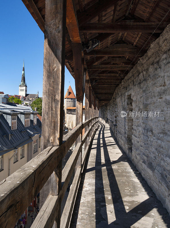 Hellemanni torn和Town Wall步道，爱沙尼亚塔林